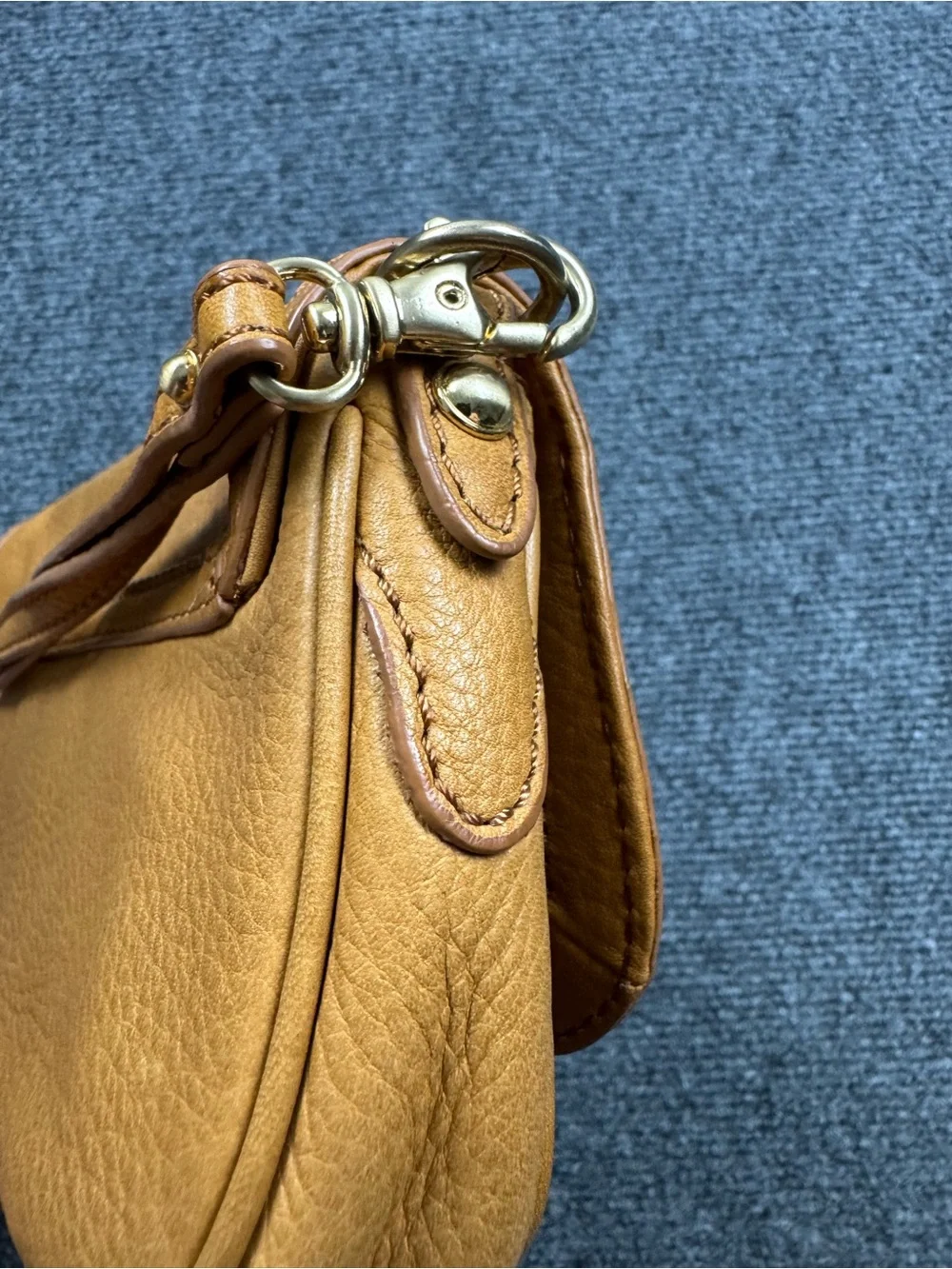 Michael Kors Tan Pebble Leather Wristlet Clutch Purse Horsebit Style Logo Clasp